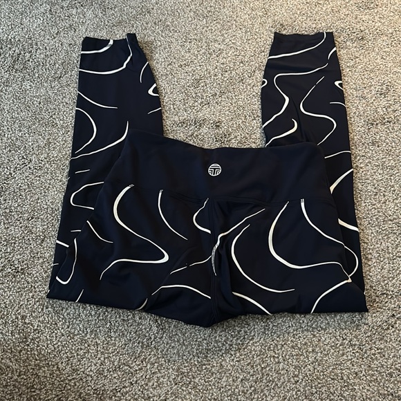 TORY BURCH TORY SPORT NAVY AND WHITE SWIRL LEGGINGS NWOT - Picture 3 of 3